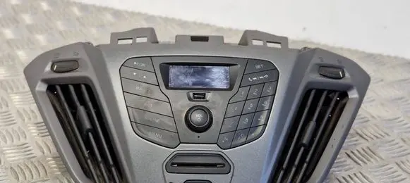 Ford Transit Radio/CD/DVD/GPS head unit BK2T18D815GD VEBT001 05N046420