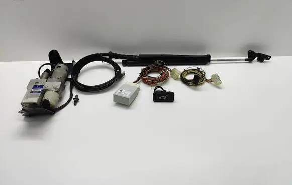 BMW 5 E60 E61 Tailgate hydraulic set 7111867 7188110 718811001