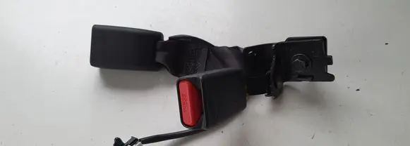 Hyundai Kona I Rear seatbelt buckle