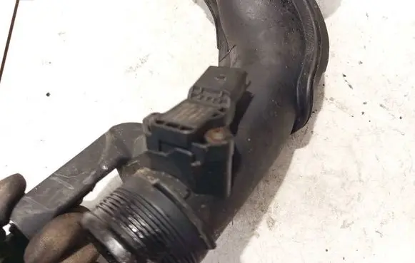 Volkswagen PASSAT B7 Air pressure sensor 0281002977 03g906051e