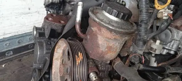 Toyota Corolla Verso AR10 Power steering pump