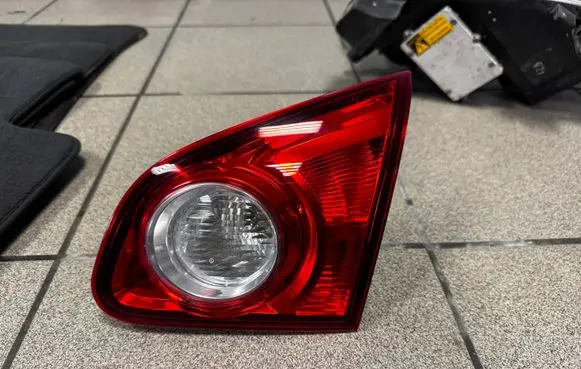 Nissan Qashqai Tailgate rear/tail lights 89071064 26550JD800