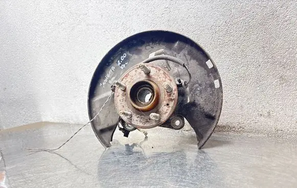 Opel Insignia A Front wheel hub spindle knuckle