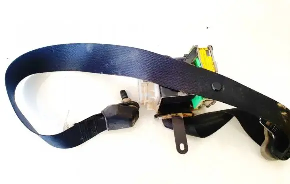 Toyota Yaris Front seatbelt 1033184