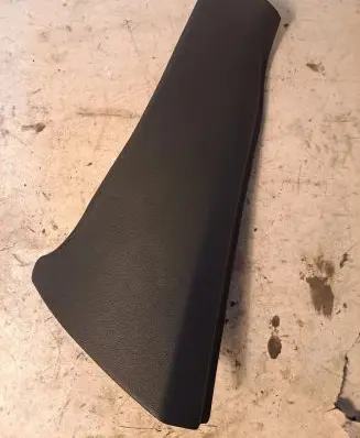 BMW X6 M (D) pillar trim (bottom) 9113141