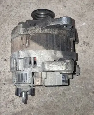 Renault Laguna III Generator/alternator 8200654785 12V210A A004TJ0282