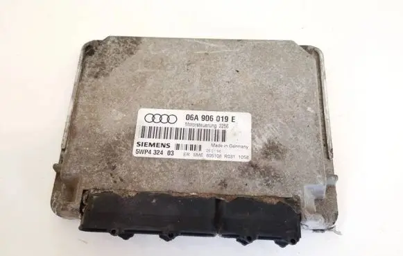 Audi A3 S3 8L Engine control unit/module 06a906019e 5wp432403