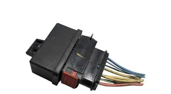 Peugeot 207 Fuel injection pump control unit/module 240107