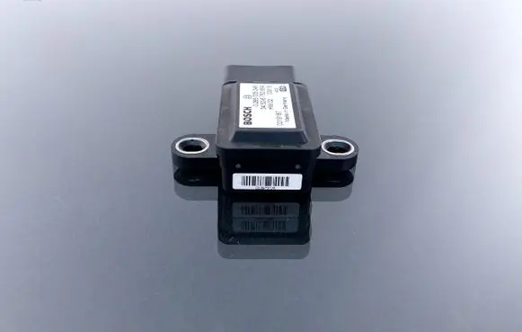 BMW 5 E39 ESP acceleration yaw rate sensor 0265005248 34526753694 6753694