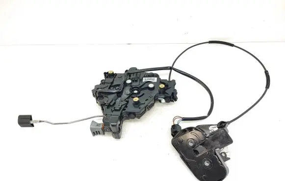 Volkswagen Transporter - Caravelle T5 Sliding door lock 7E0843654AB 2K0843604 7H0843604