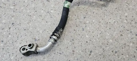 Mercedes-Benz SL R230 Air conditioning (A/C) pipe/hose 