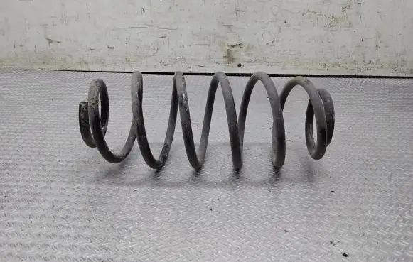 Toyota Yaris Rear coil spring