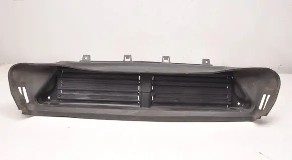 Volvo V40 Intercooler air channel guide 31455707