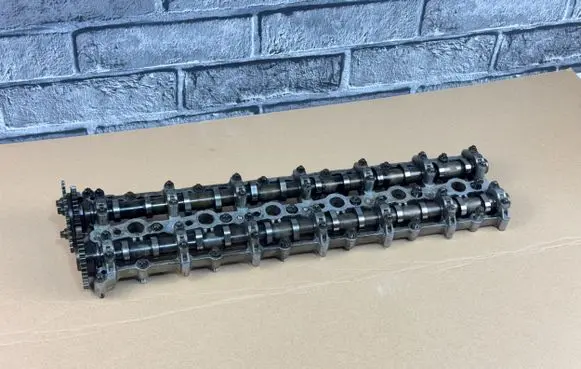 BMW 5 F10 F11 Camshaft 7800044