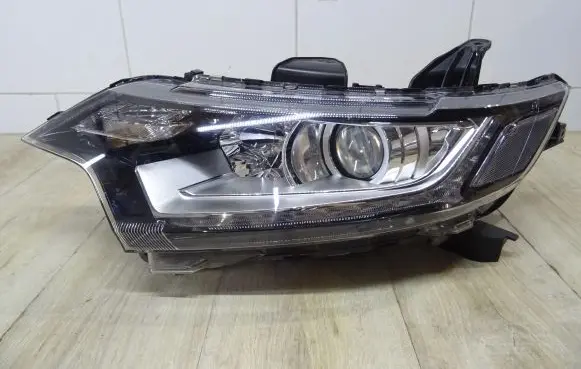 Mitsubishi Outlander Headlight/headlamp ECM92122A10