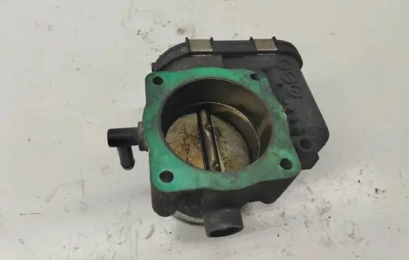 Audi A3 S3 8L Throttle valve 06A133062C