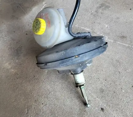 Audi A6 S6 C5 4B Brake booster 8D0612105F