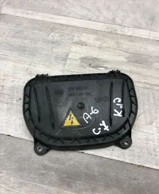 Audi A6 C7 Headlight/headlamp dust cover 17606000