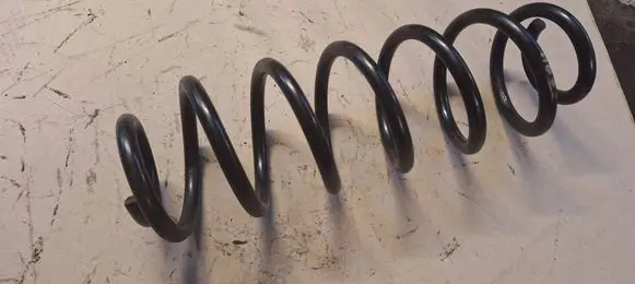 Volkswagen Golf Plus Rear coil spring 