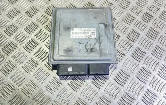 Skoda Fabia Mk2 (5J) Engine control unit/module 03L906023NG 03L906023LK 5WP42929AA
