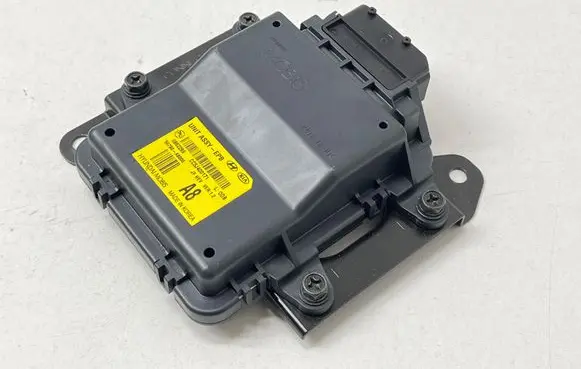 KIA Optima Rear brake EMF control unit/module 59790A8000 6862289 CC5J400171
