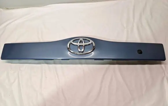 Toyota Prius (XW10) Trunk door license plate light bar 7680147040