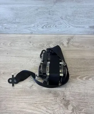 BMW 7 F01 F02 F03 F04 Front seatbelt 7382392