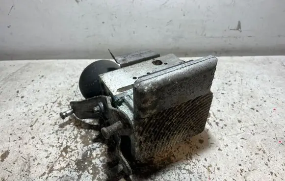 Mercedes-Benz E W211 ABS Pump A0054318012 050682240 0265250097