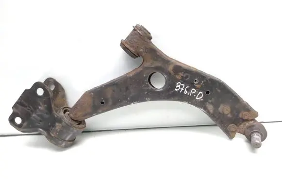 Volvo V40 Front lower control arm/wishbone AV613A262DA