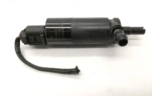 BMW 3 E90 E91 Windscreen/windshield washer pump 6973097