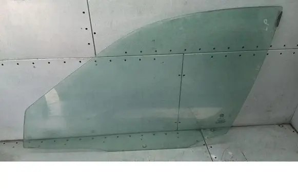 Alfa Romeo 156 Front door window glass four-door 