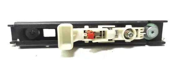 Nissan Qashqai+2 Seat belt adjustment rail 7984