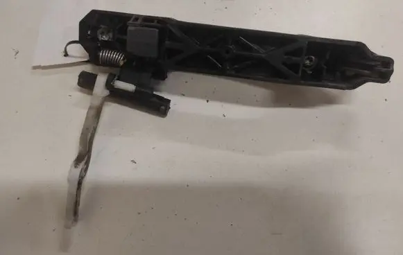 Suzuki Grand Vitara II Rear door exterior handle