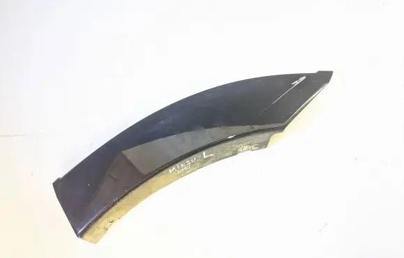 Mitsubishi Pajero Rear arch trim MN117225
