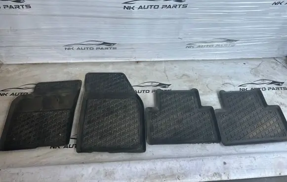 Volvo V50 Car floor mat set 30733916