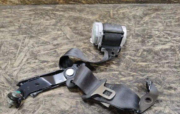Honda Jazz Rear seatbelt TKAB0EJ569 1380124H