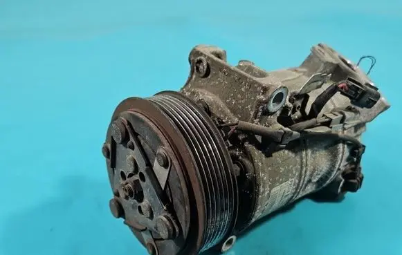 Renault Megane IV Air conditioning (A/C) compressor (pump) 926002410R IMPRK1592482