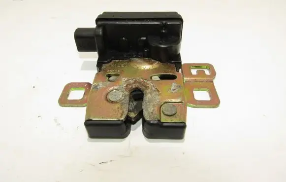 Mini One - Cooper R50 - 53 Tailgate/trunk/boot lock/catch/latch 7112349