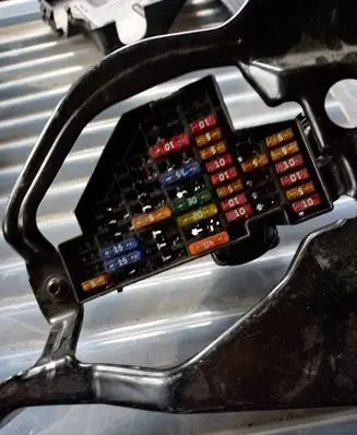 Audi A3 S3 8P Fuse box set 8p2858506b