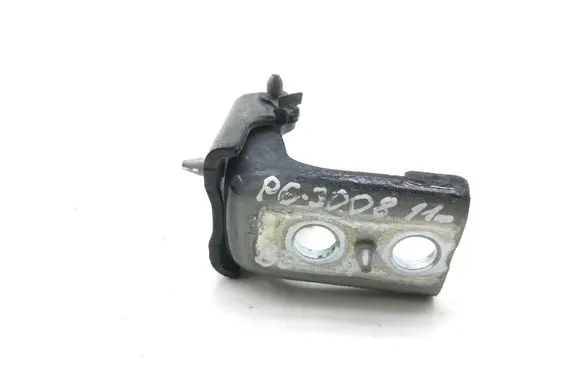 Peugeot 3008 I Rear door lower hinge