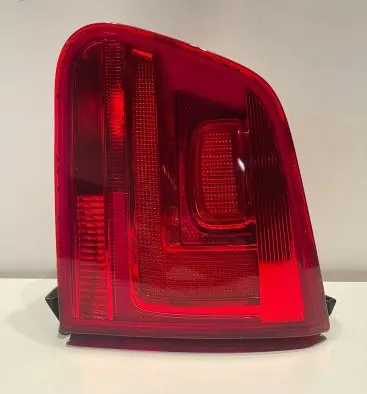 Volkswagen Tiguan Tailgate rear/tail lights 5N0945310