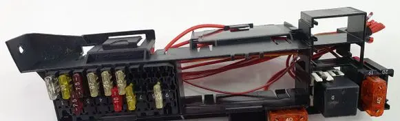 Mercedes-Benz E W210 Fuse box set A0015459501