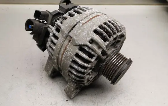 Peugeot 308 Generator/alternator 0124525035 9646321880