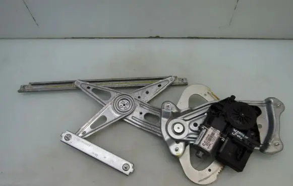 Renault Scenic III - Grand scenic III Rear door window regulator with motor 827310166R