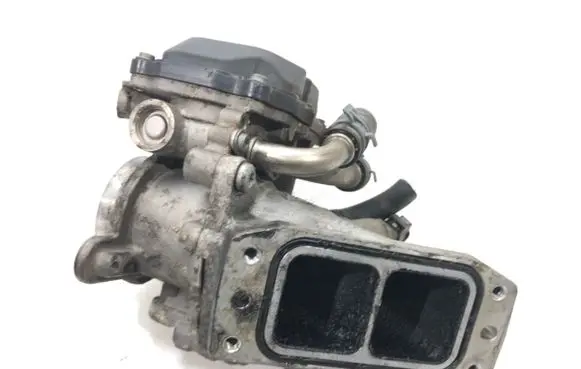 Volkswagen Golf VII Engine shut-off valve 04L128063N