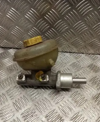 Audi A6 S6 C4 4A Master brake cylinder