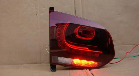 Volkswagen Golf VI Tailgate rear/tail lights 5K7945307B