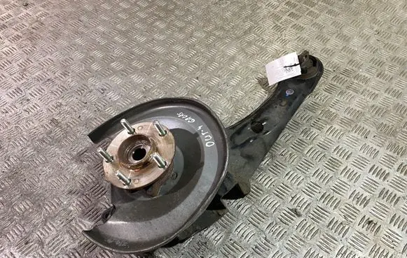 Rear wheel hub