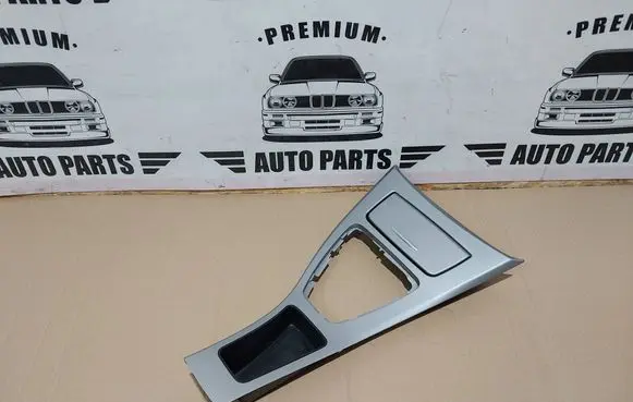 BMW 3 E90 E91 Dashboard glove box trim 7132376