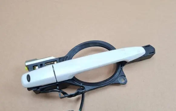 Mitsubishi Outlander Front door exterior handle